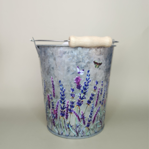pot en zinc au motif de lavande