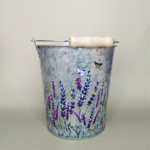 pot en zinc au motif de lavande